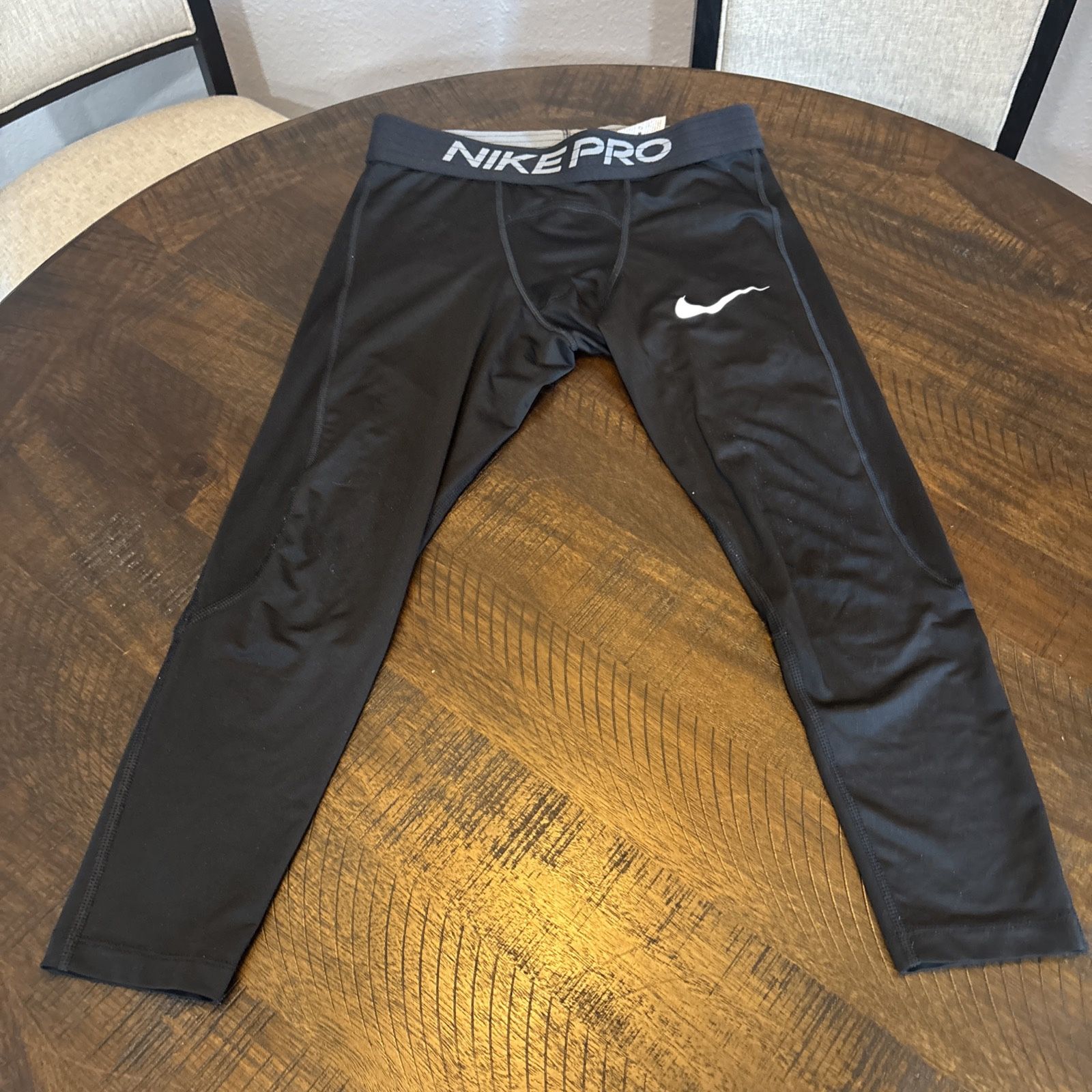 Nike Men’s Nike Pro Tight Pants Size Medium Black Used