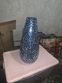 Blue vase crystal mirror