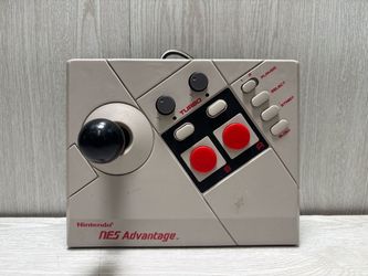 Nintendo NES Advantage arcade joystick controller (A1G013580)