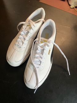 LOW PRICE MOVING- PUMA SNEAKERS