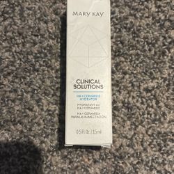 Mary Kay Clinical Solutions® HA + Ceramide Hydrator