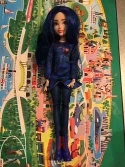 Disney Descendant’s Evie Doll Isle Of The Lost -Preowned