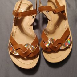 Girls Size 2 Sandals 