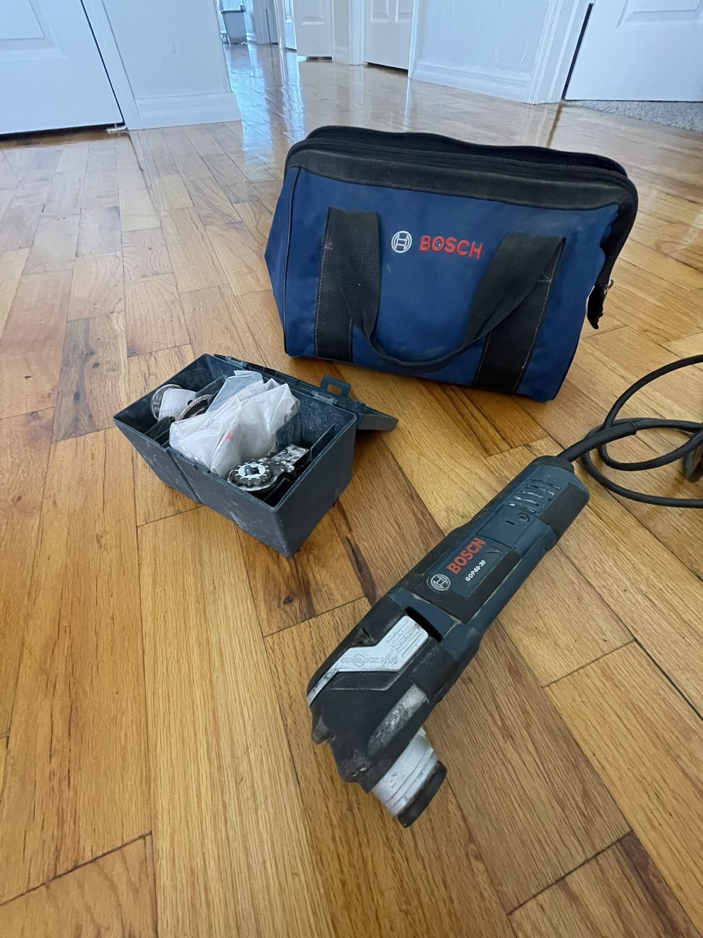 Bosch Corded Oscillating Tool with attachments