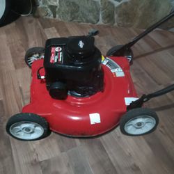 Yard Machine 20" Push Mower 