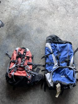 Travel/Hiking Backpacks 🎒