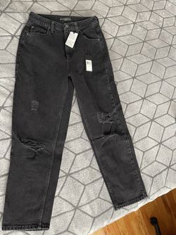 3 Guess Mom Jeans