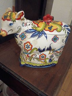 Bocca ceramic cookie jar