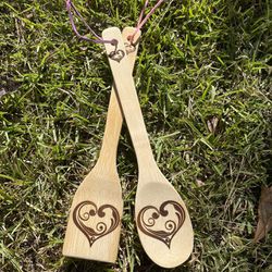 Hearts Bamboo Spoon & Spatula Set With Leather Hangers