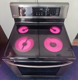 🔥🔆♨️☆LG☆♨️🔆🔥 Glass Top Stove in Perfect Condition