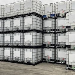 IBC Totes Water Containers 330 Gallons  275 Gallons   Metal Caged Tanks