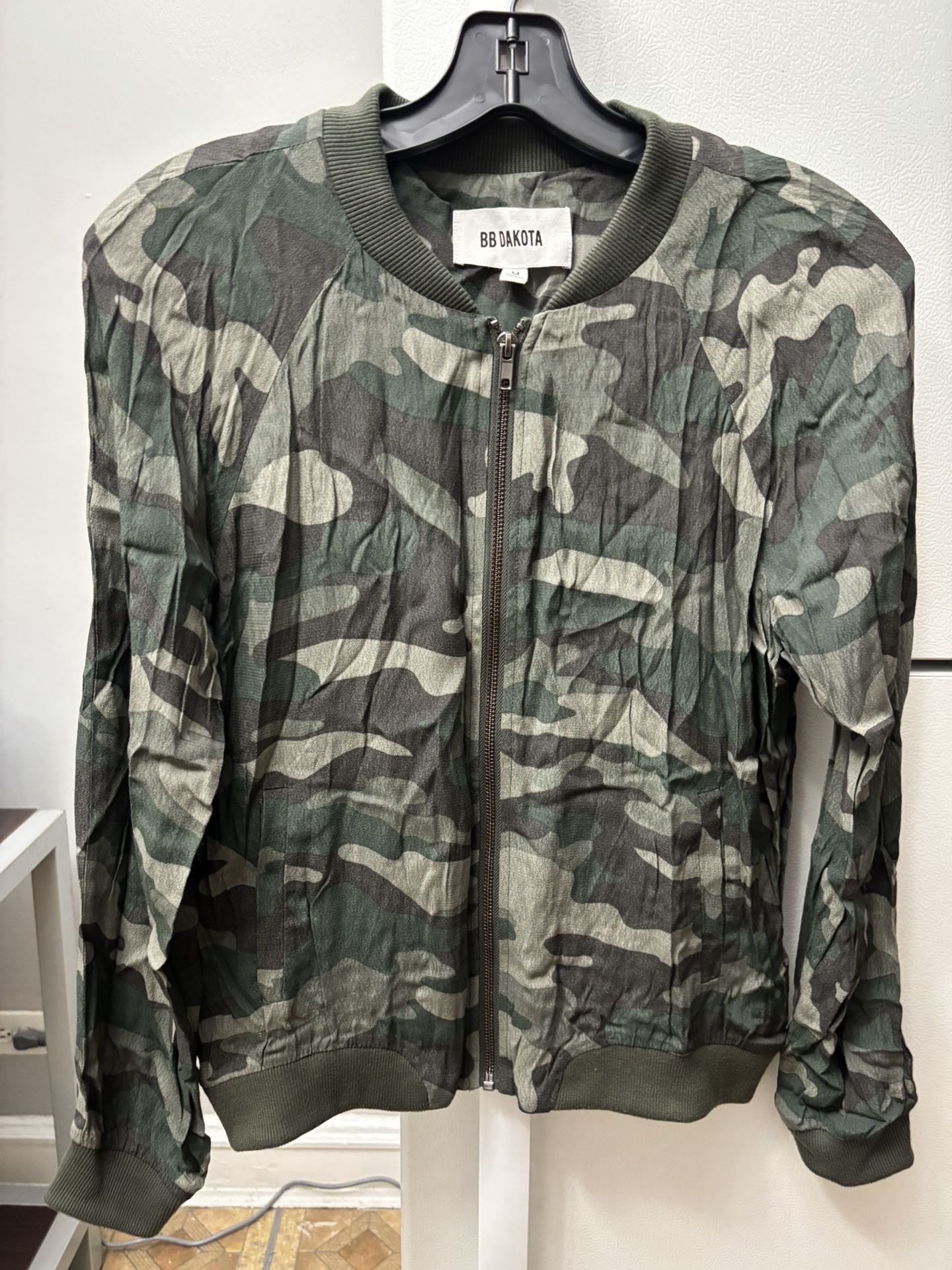 Camo Jacket Women’s Medium