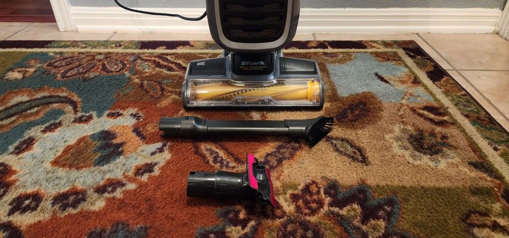 SHARK NAVIGATOR SELF CLEANING BRUSHROLL PET PRO UPRIGHT VACUUM 