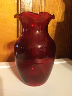 Flowers vase beautiful red