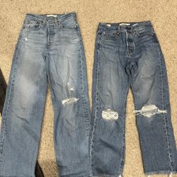 Ladies Levi Distressed Jeans