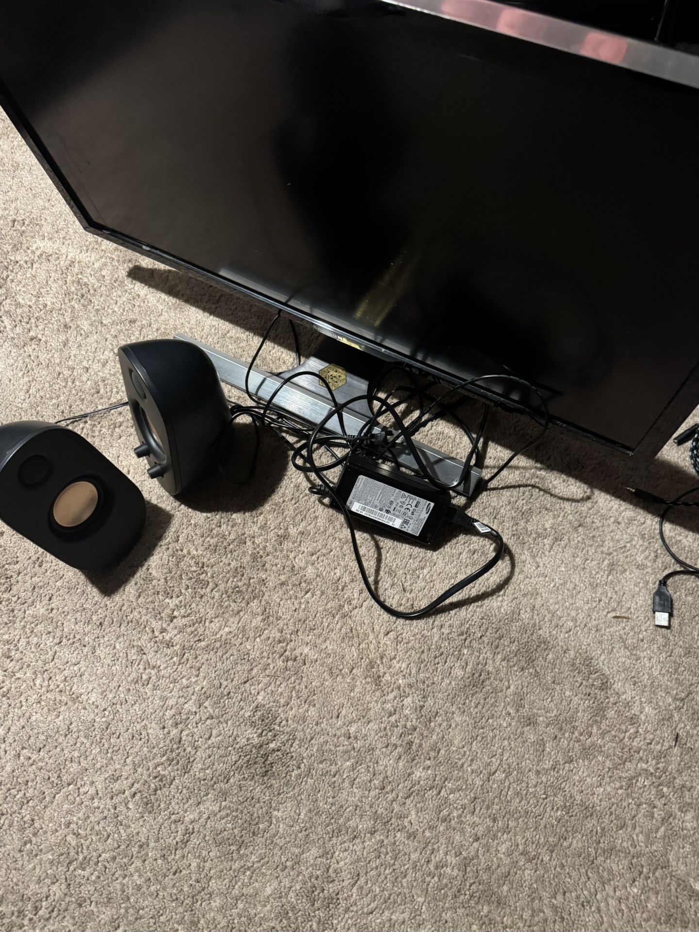 Samsung Monitor W/ 2 Speakers