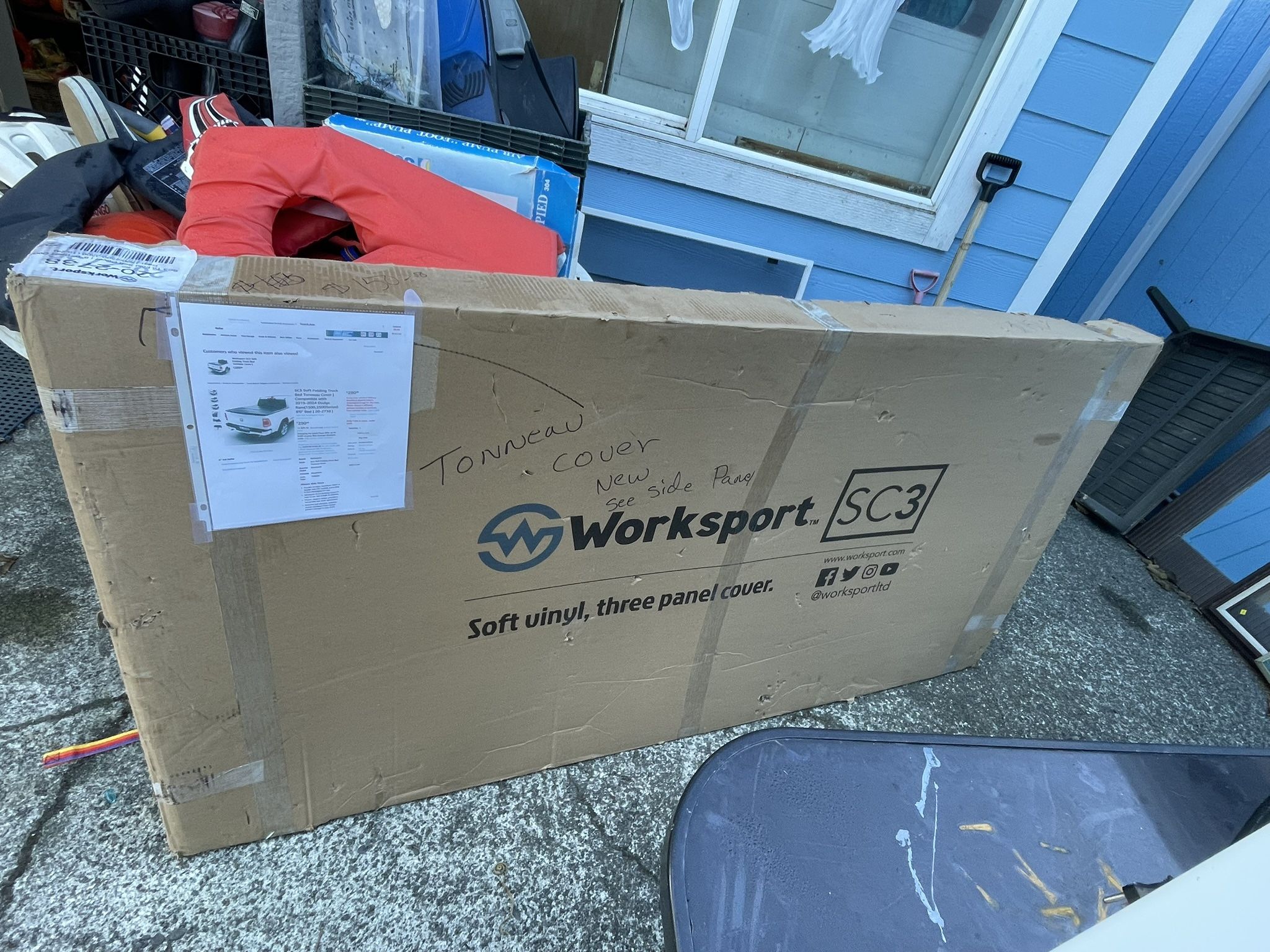 Workforce Brand new SC3 Folding Truck Bed Tonneau Cover