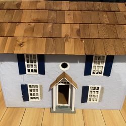 Vintage Dollhouse 