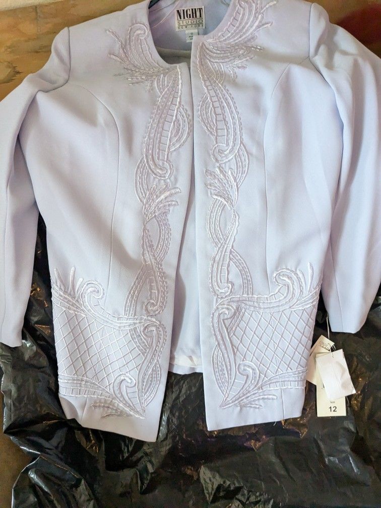 Sz 12 WOMEN'S SUIT ($290 Tag) PERIWINKLE. Beautiful Formal job Wedding