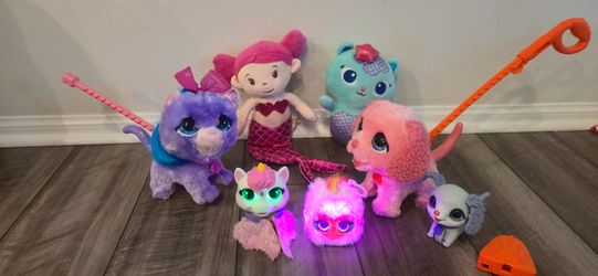 Bundle of Interactive Electronic Pets (Little Live Pets & More)