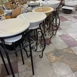 Vessel’s Sink And Base