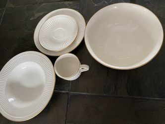 Mikasa Empire Gold Dining Set 