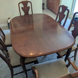 Dining Table & Chairs