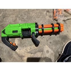 Nerf Zombie Strike RevReaper – Fully Working – Green/Orange