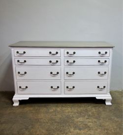 Willett Furniture Mid-Century Dresser