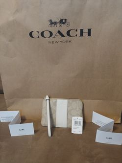Coach Wristlet , Brand New!!! w. Bag and Reciepts!!!