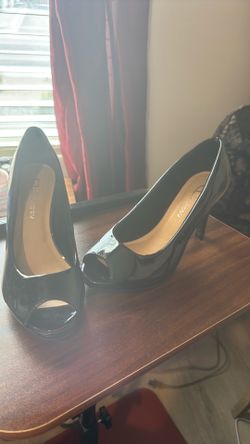 High heels, size 7W