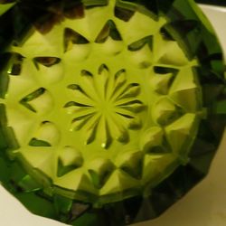 Vintage Mid-century Modern Green Ashtray 6 And 1/4 In Starburst Pattern. No Chips Or Cracks