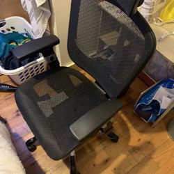 Hyken desk chair