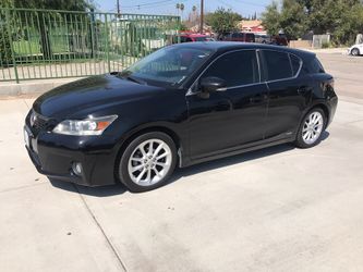2011 Lexus CT200h hybrid
