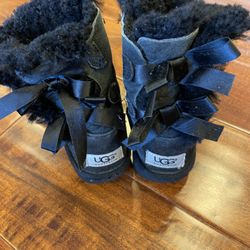 UGGs Kids Size 12 Black