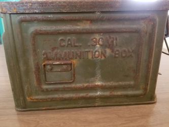 Vintage US ARMY ammunition box