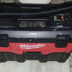 milwaukee wet-/dry vacuum cleaner M18 VC2-0