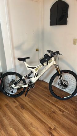 Specialized bighit mountain bike