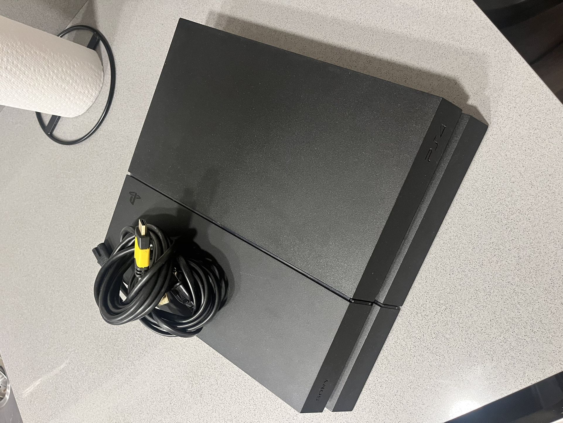 PS4 with all cords