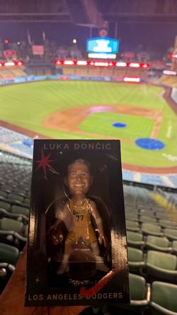 Luka Dončić Lakers Bobblehead – LA Dodgers Giveaway