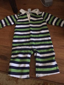 Gymboree little boys size 6 to 9 months romper in pristine condition