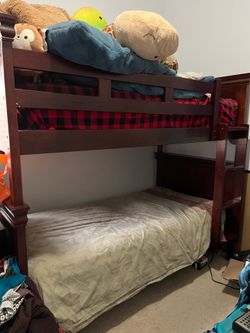 Bunk Bed, Dresser & Mirror, Nightstand Set