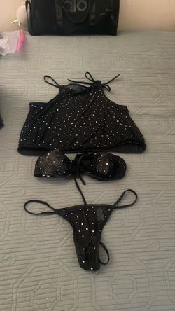 Blouse , bra, G String