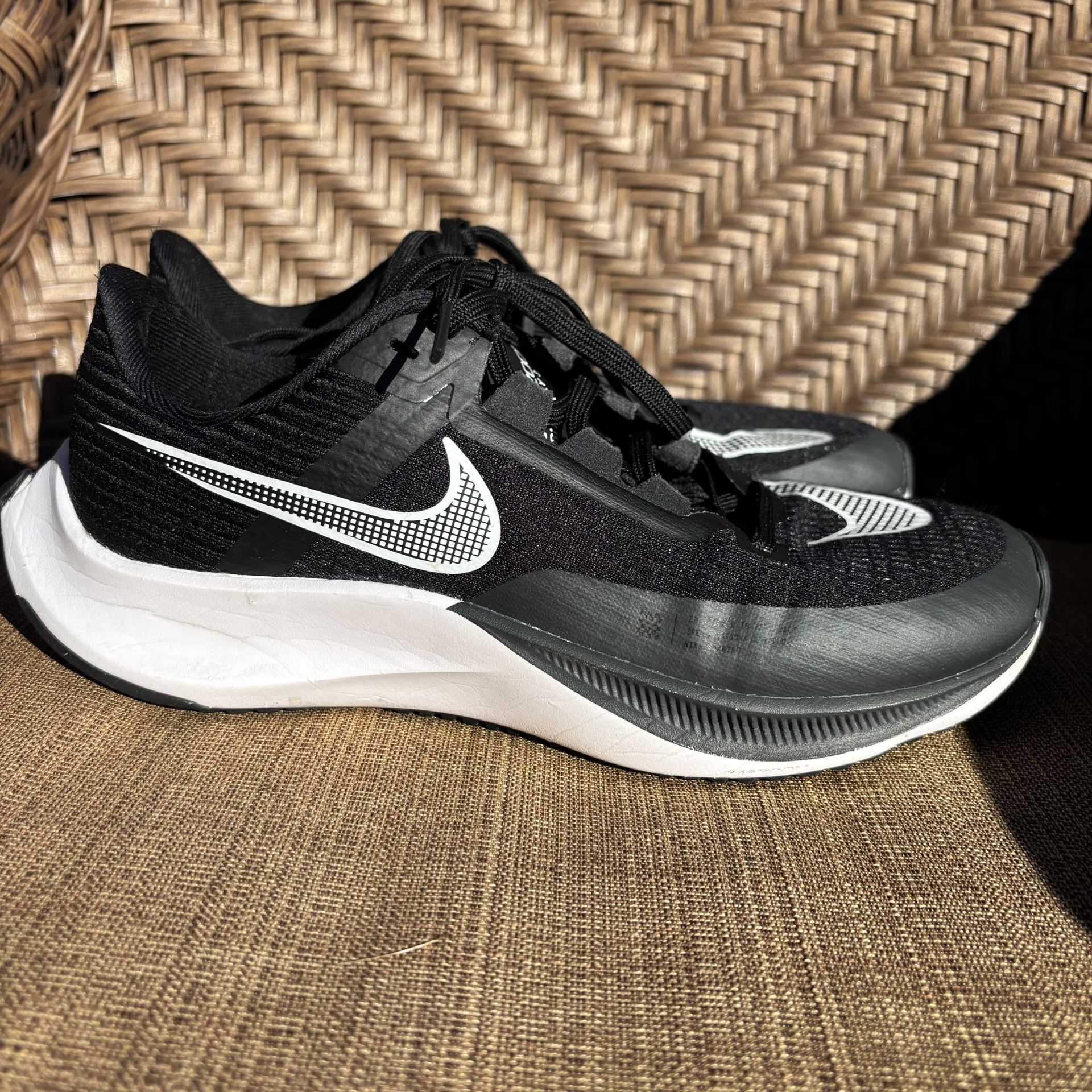 Nike Men’s 5 Rival Fly 3 Road Racing Sneakers Shoes Black White CT2405-001