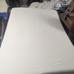 Queen Mattress With Bed Frame 