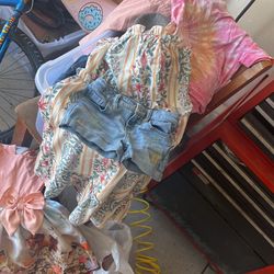 Tons Of Women’s And Little Girls Clothes Take ALL $25