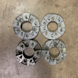 Wheel Adapters From Ford/Dodge to Chevrolet 