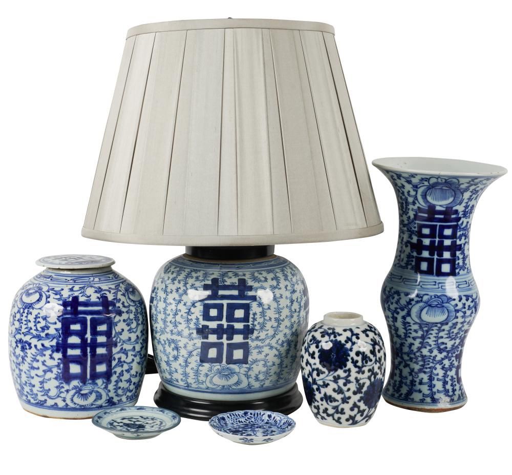 Vintage Chinese Blue & White Porcelain Lamp Jar Vase Plates