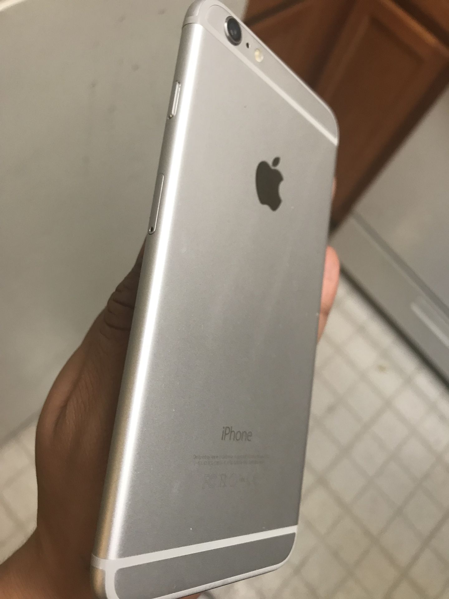 iPhone 6 Plus 64 gb for parts!!!!