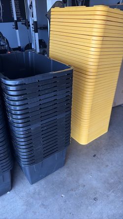27 gallon storage container